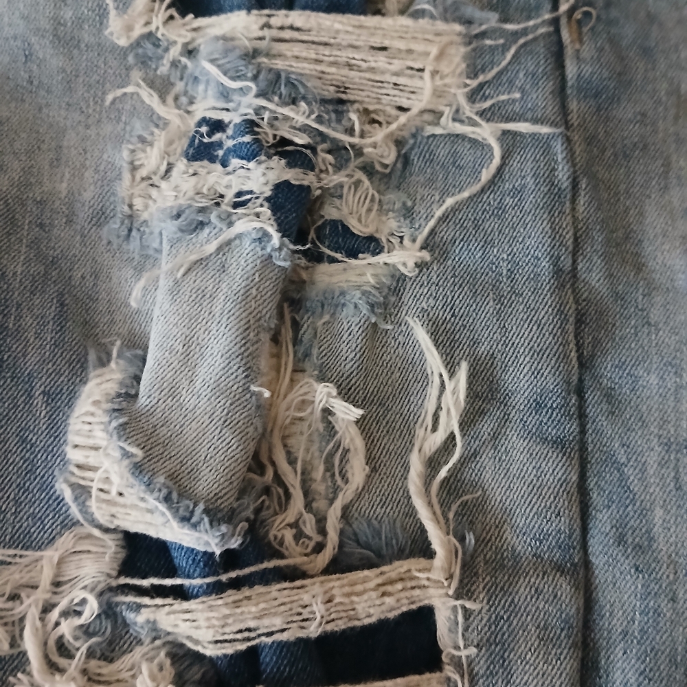 Distressed Light Blue Jeans - Picture 3 of 10
